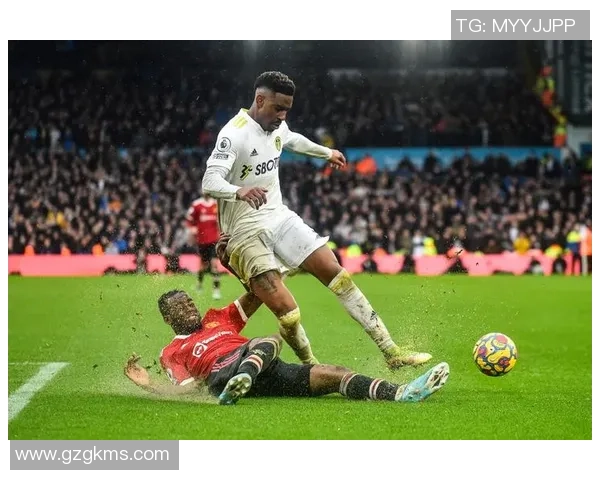 利兹联与曼联德比战火重燃球迷期待激情对决与历史传承 利兹联与曼联德比战火重燃球迷期待激情对决与历史传承